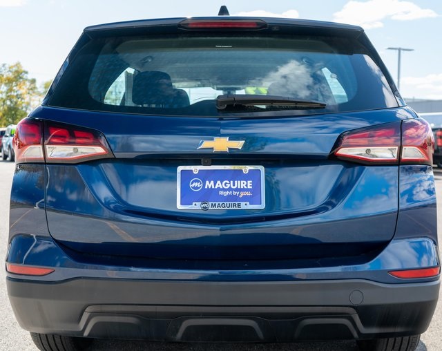 2022 Chevrolet Equinox LS photo 4