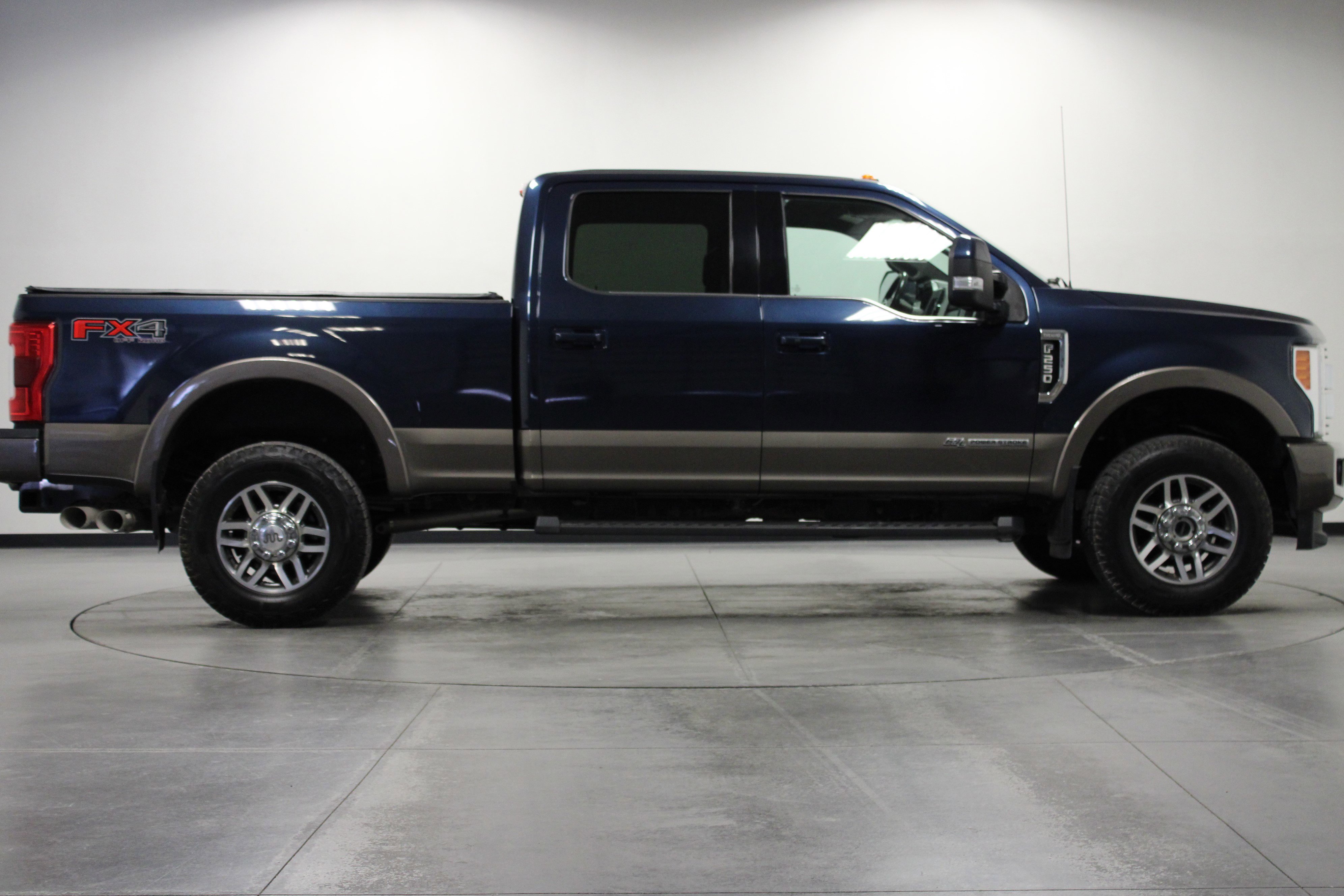 2018 Ford F-250 King Ranch photo 2
