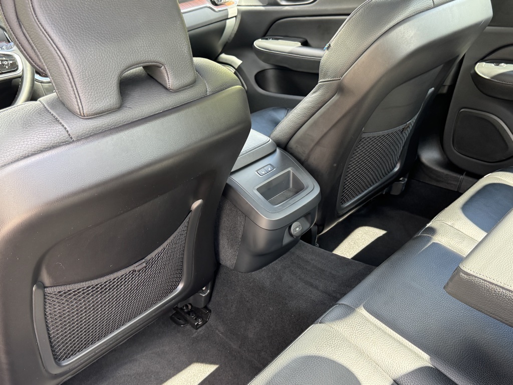 2024 Volvo S60 B5 Plus photo 17