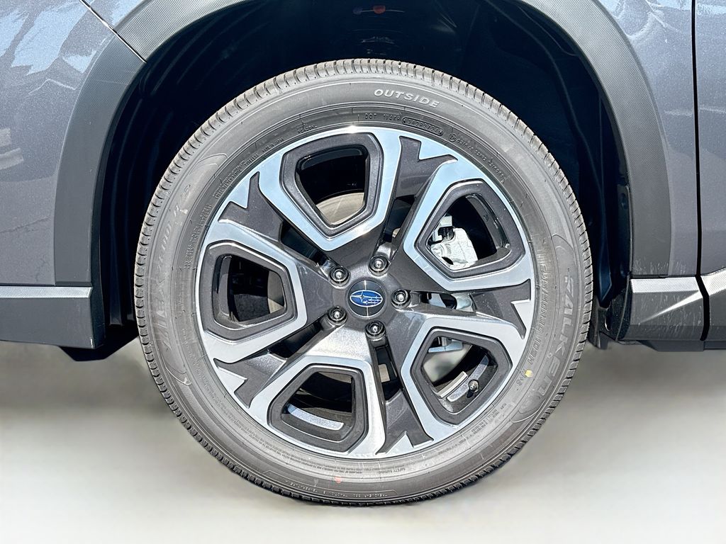 2025 Subaru Ascent Limited photo 29