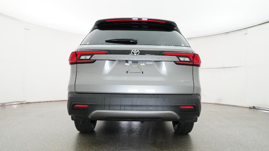2026 Toyota Grand Highlander Limited photo 17