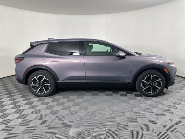 2026 Chevrolet Equinox EV 1LT photo 2