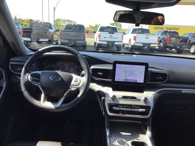 2022 Ford Explorer XLT photo 10