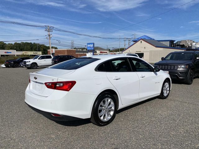2024 Chevrolet Malibu 1LT photo 3