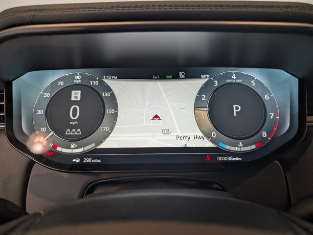 2025 Land Rover Range Rover Sport SE photo 12