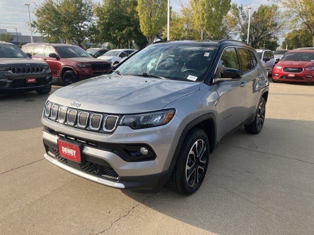 2022 Jeep Compass Limited photo 2