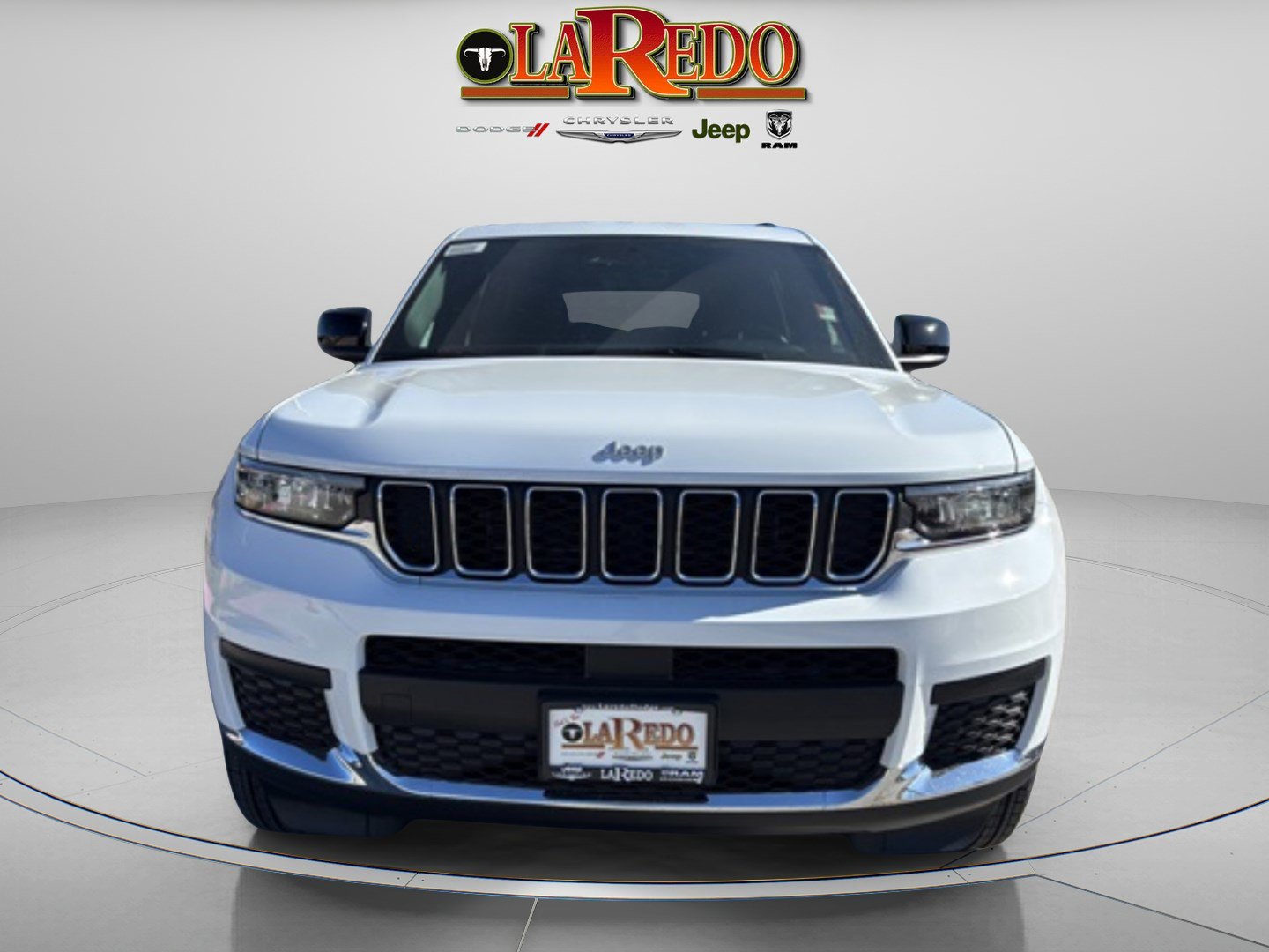 2025 Jeep Grand Cherokee Laredo Altitude photo 2