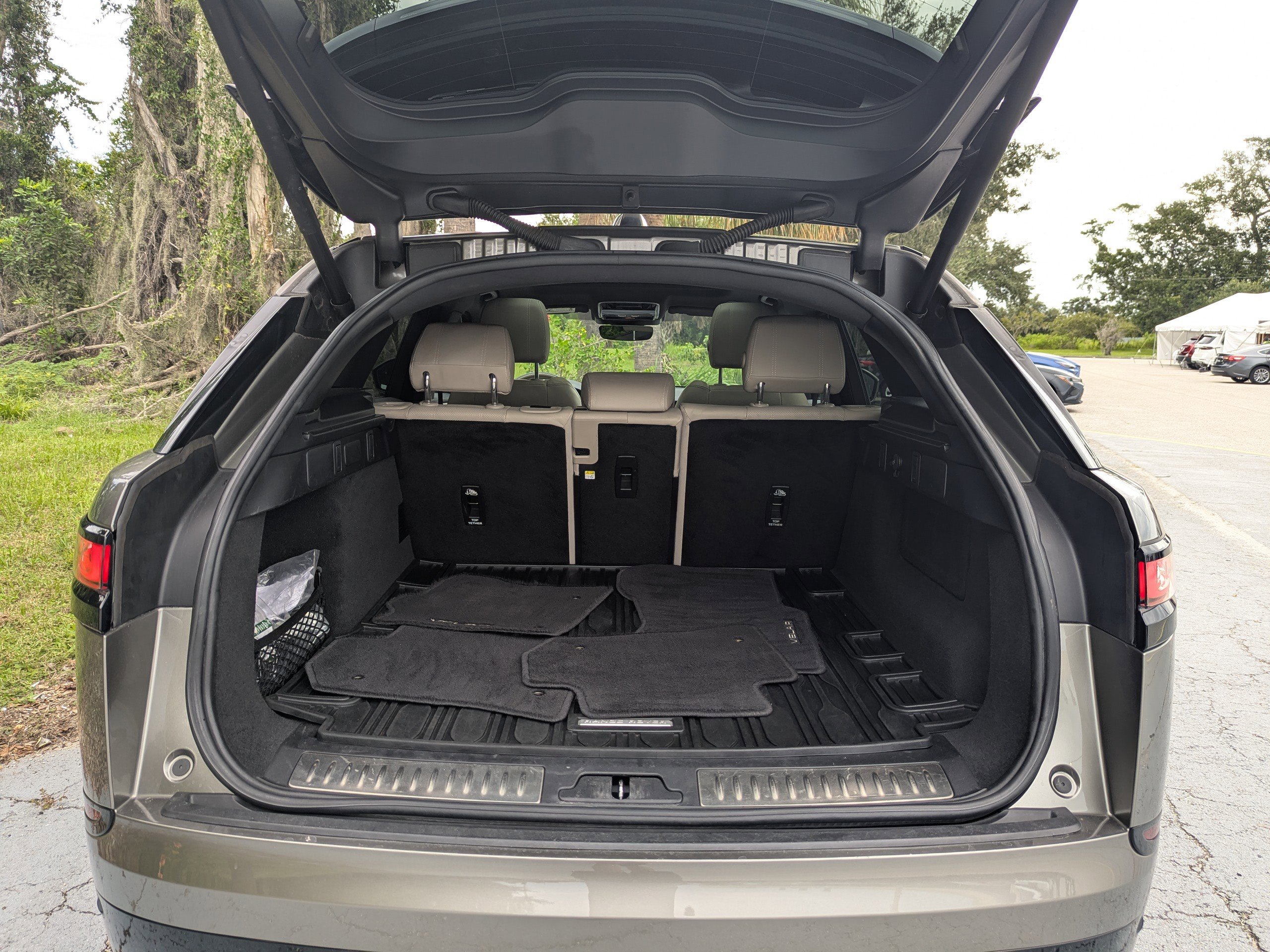 2021 Land Rover Range Rover Velar R-Dynamic S photo 10