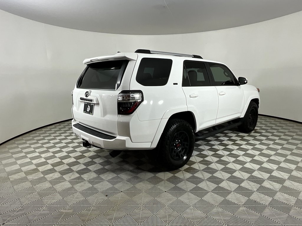 2023 Toyota 4Runner SR5 Premium photo 4