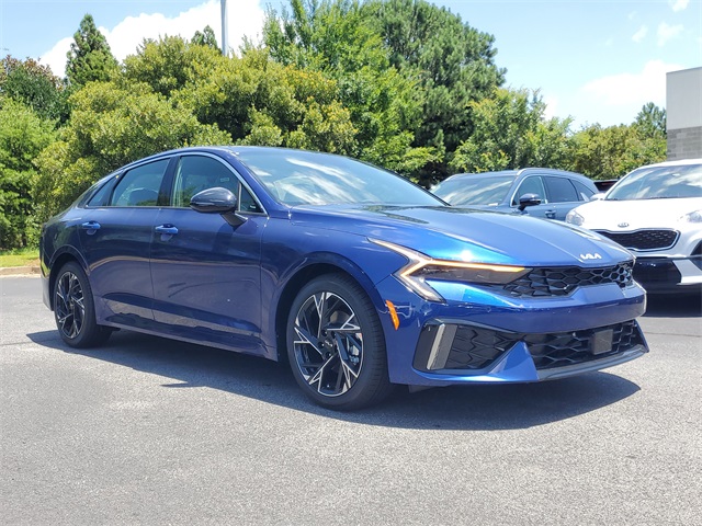 2025 Kia K5 GT-Line photo 3