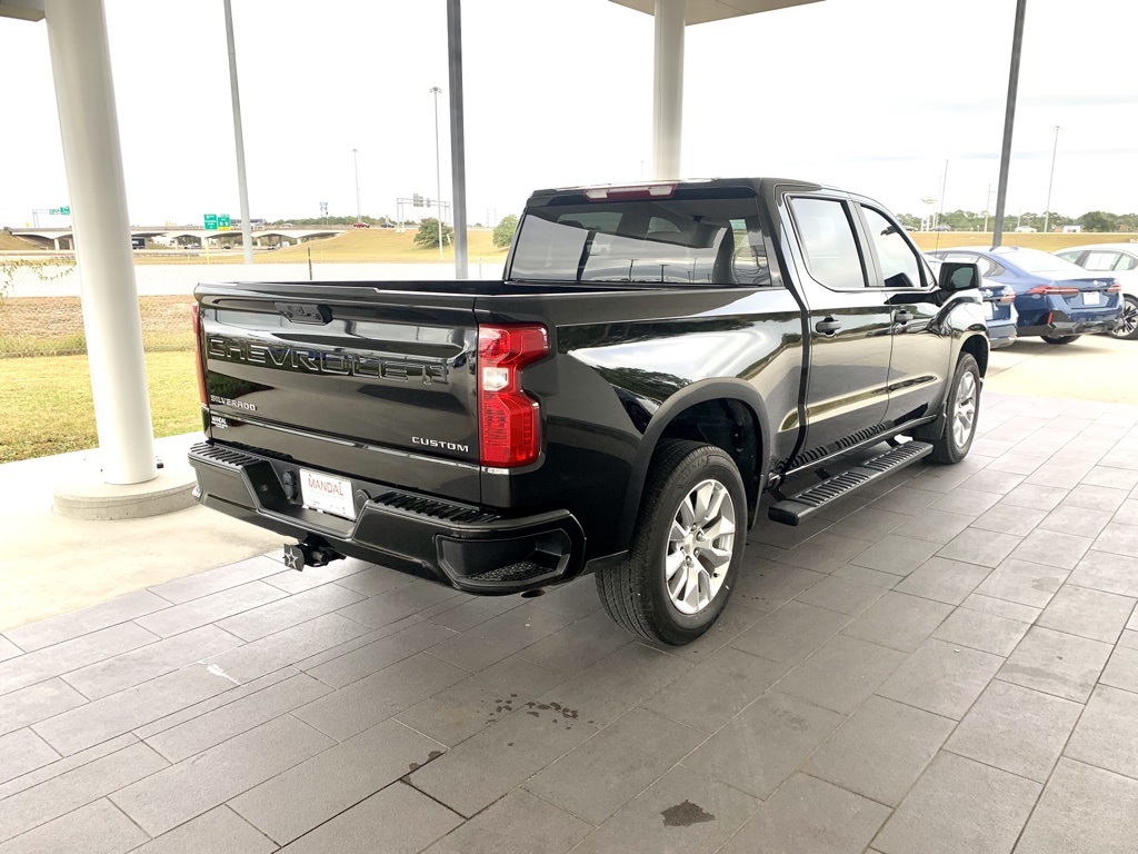 2023 Chevrolet Silverado 1500 Custom photo 4