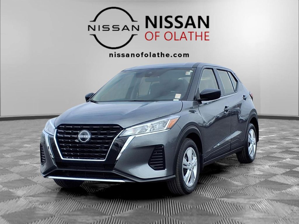 2025 Nissan KICKS PLAY Base