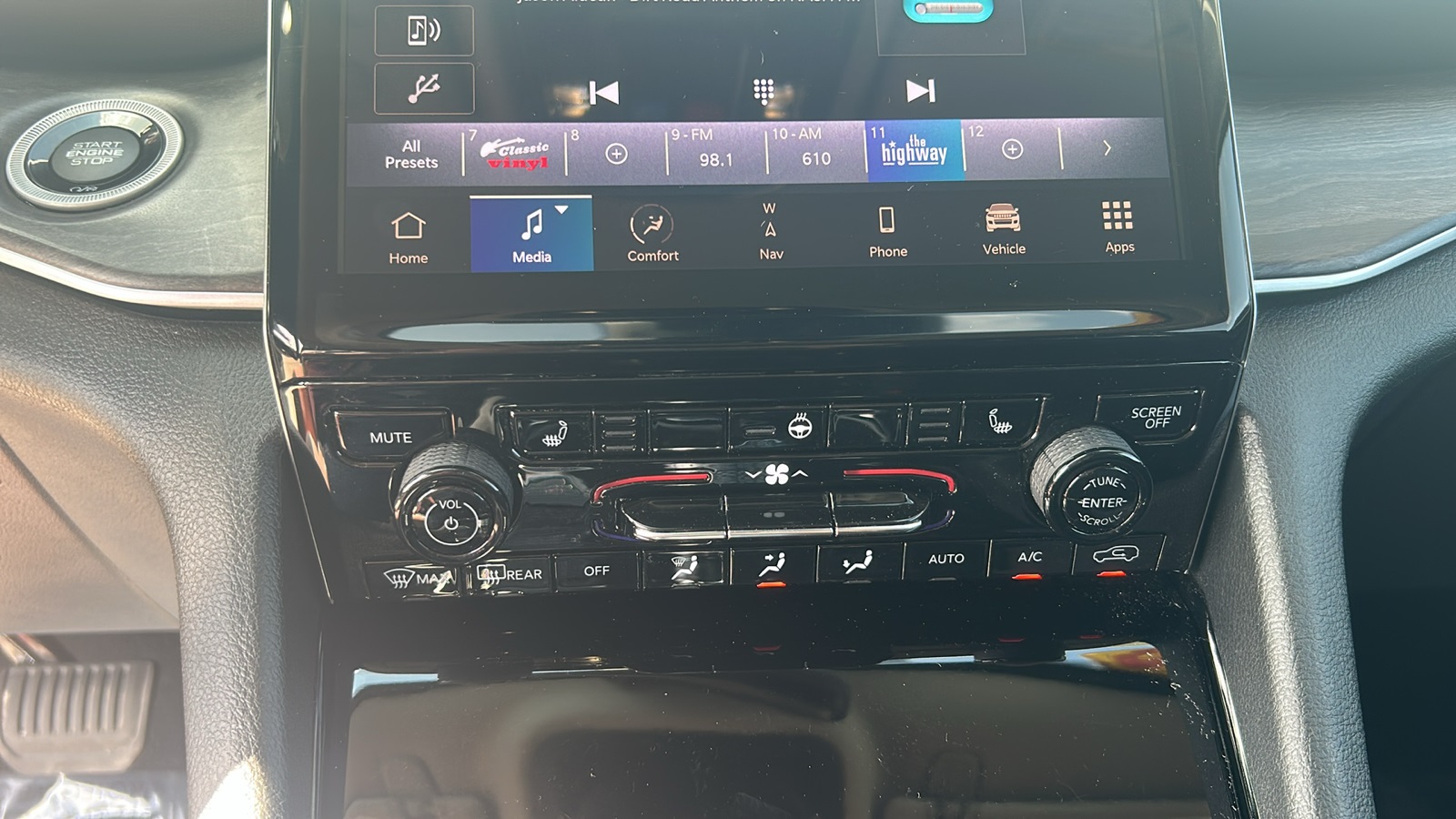2023 Jeep Grand Cherokee Limited photo 21
