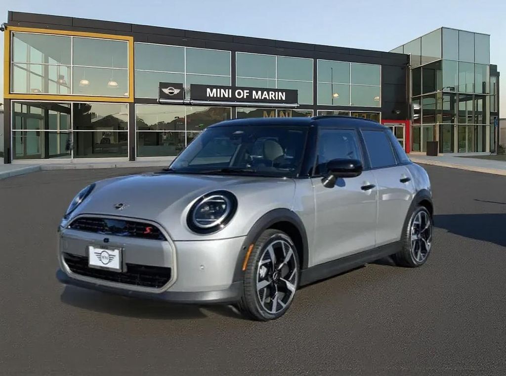 2026 MINI Hardtop S's photo