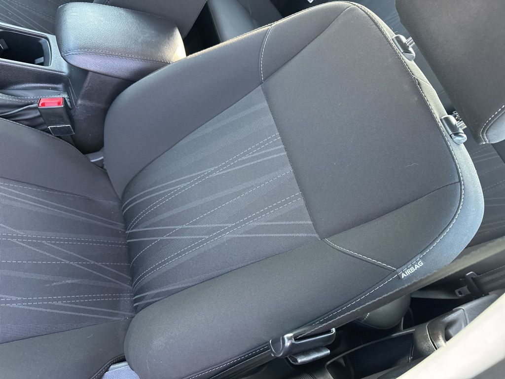 2018 Ford Focus SE photo 3