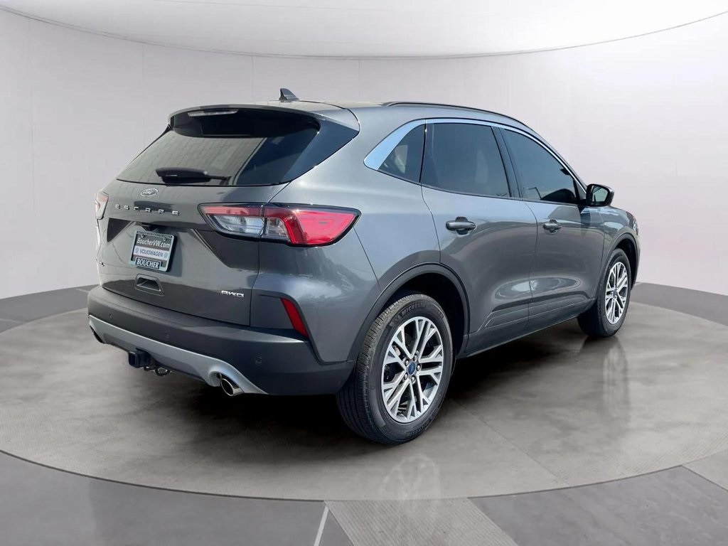 2022 Ford Escape SEL photo 5