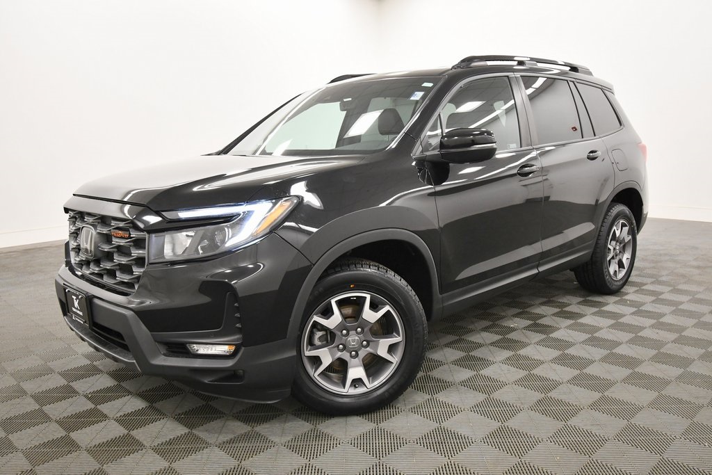 2022 Honda Passport TrailSport photo 2