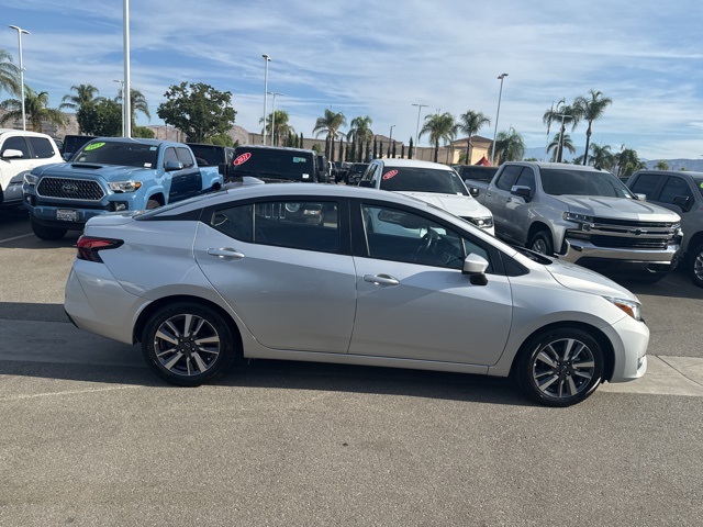 2023 Nissan Versa 1.6 SV photo 8