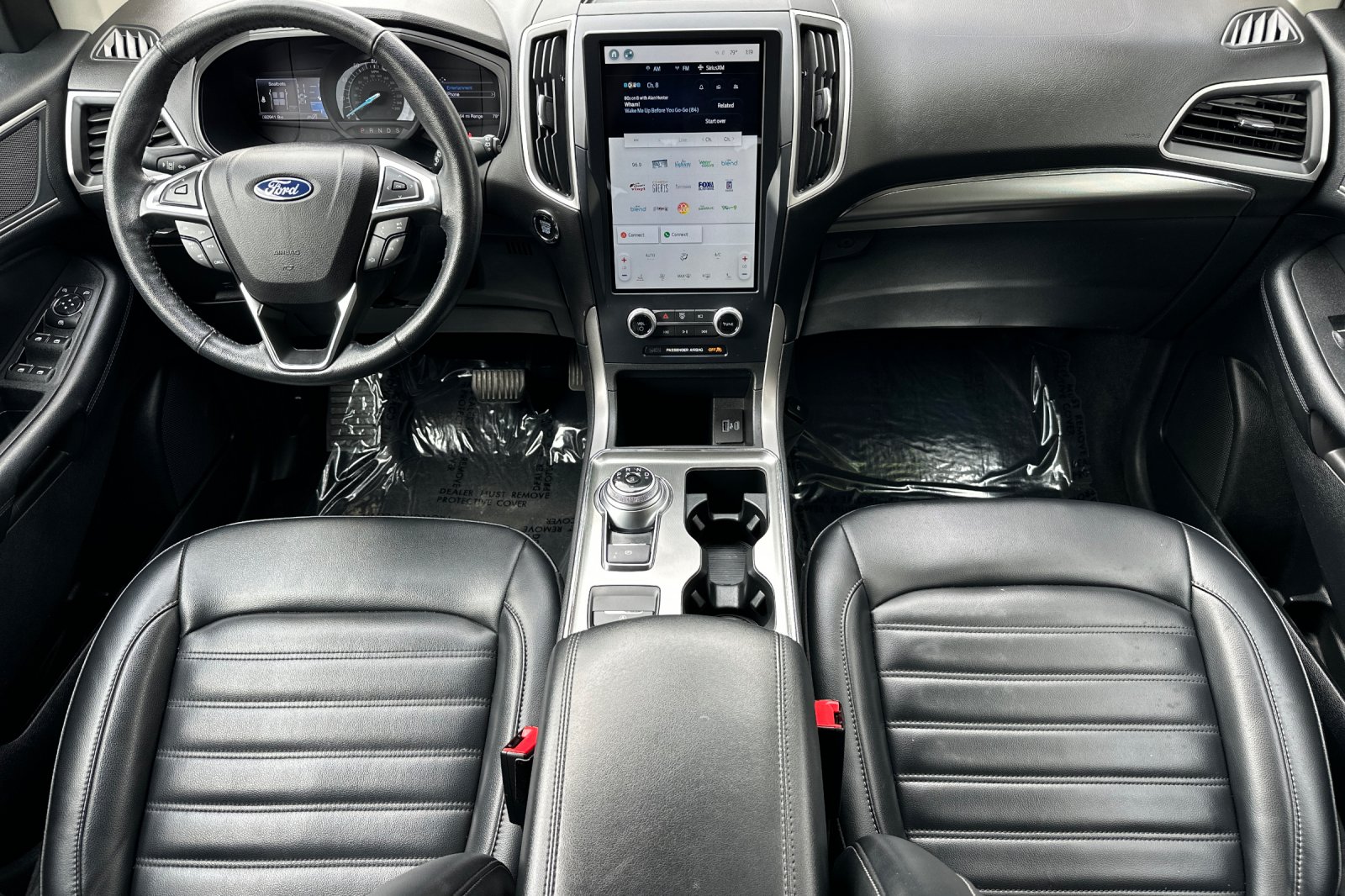 2022 Ford Edge SEL photo 12