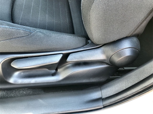 2022 Toyota Corolla SE photo 4
