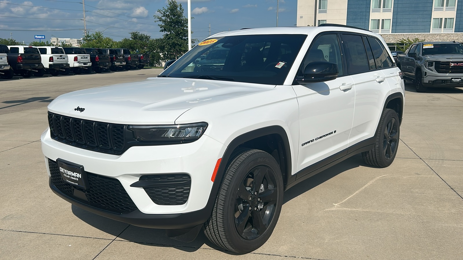 2025 Jeep Grand Cherokee Altitude X photo 7