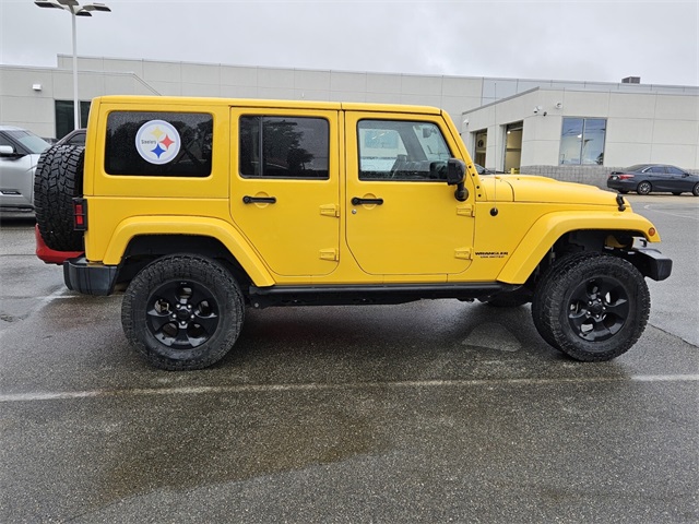 2015 Jeep Wrangler Unlimited Sahara photo 7