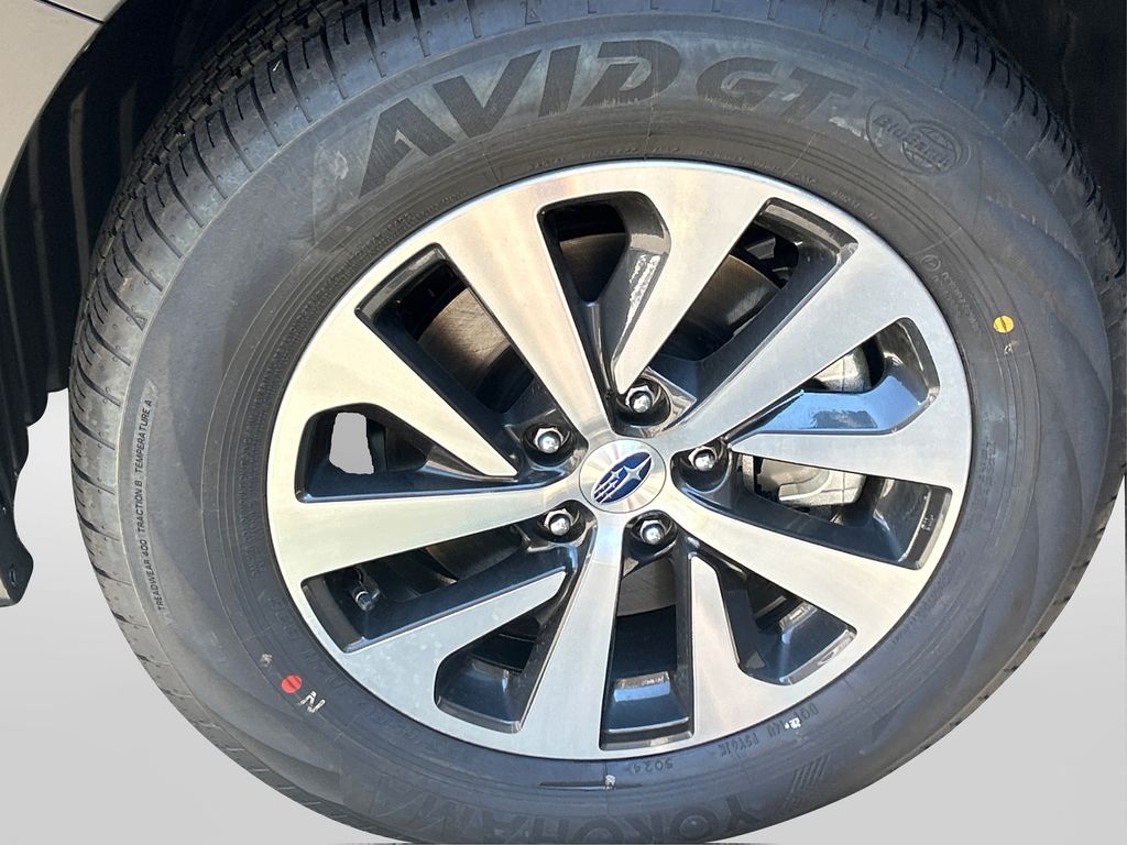 2025 Subaru Outback Premium photo 12