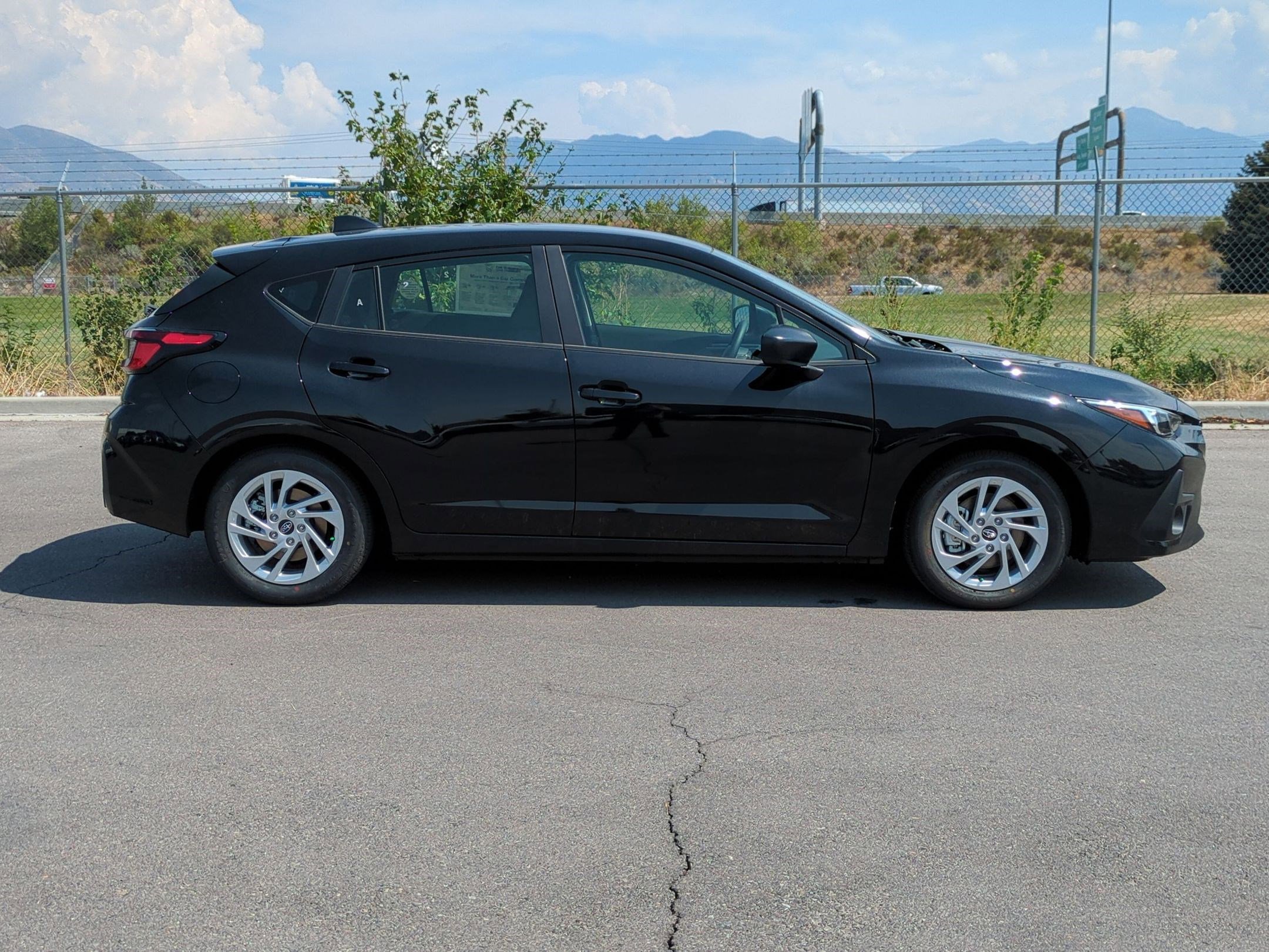 2025 Subaru Impreza Base photo 2