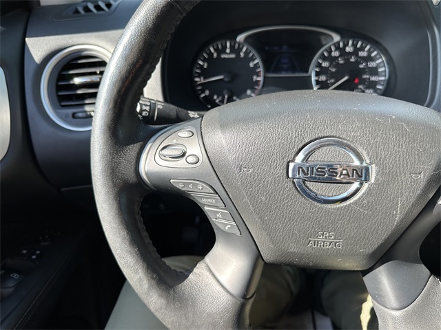 2020 Nissan Pathfinder SL photo 39