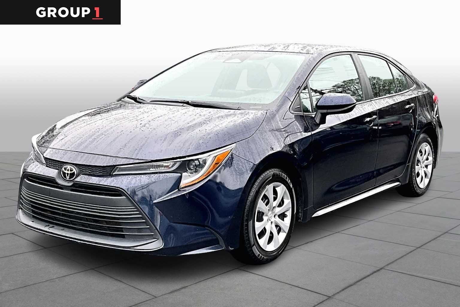 2023 Toyota Corolla LE's photo