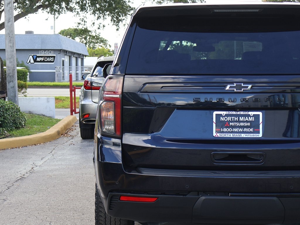 2023 Chevrolet Suburban Z71 photo 16