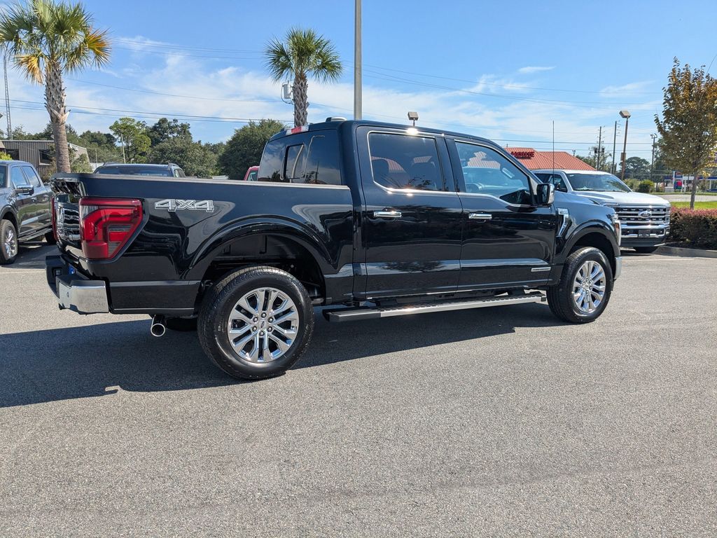 2025 Ford F-150 Lariat photo 4