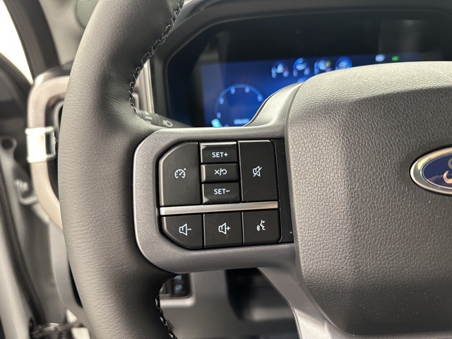 2026 Ford F-350 Lariat photo 35