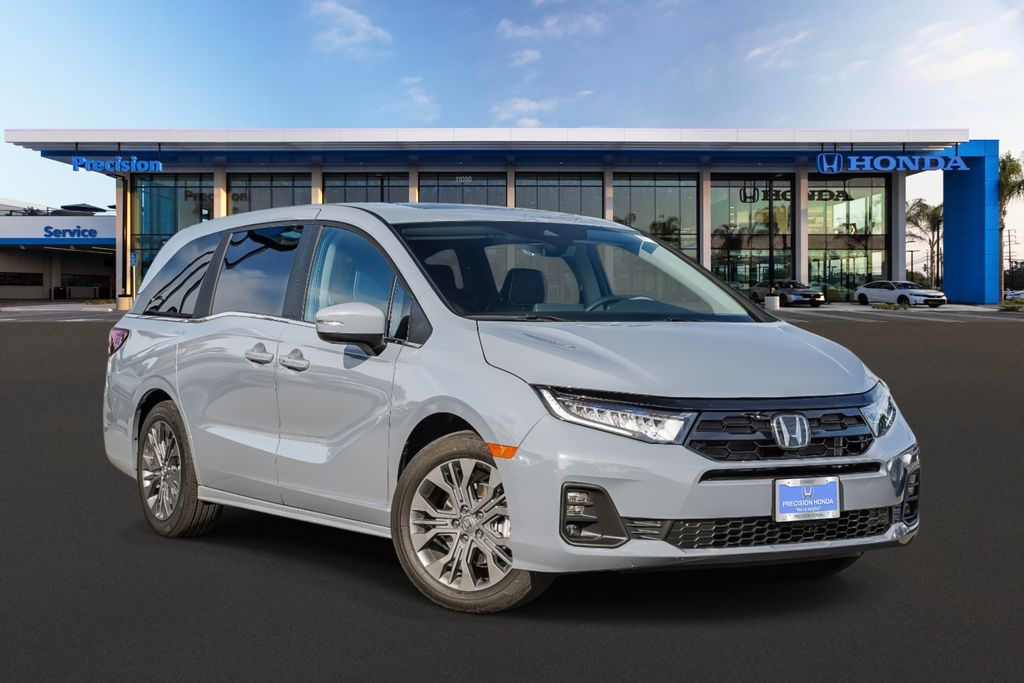 2026 Honda Odyssey Touring's photo