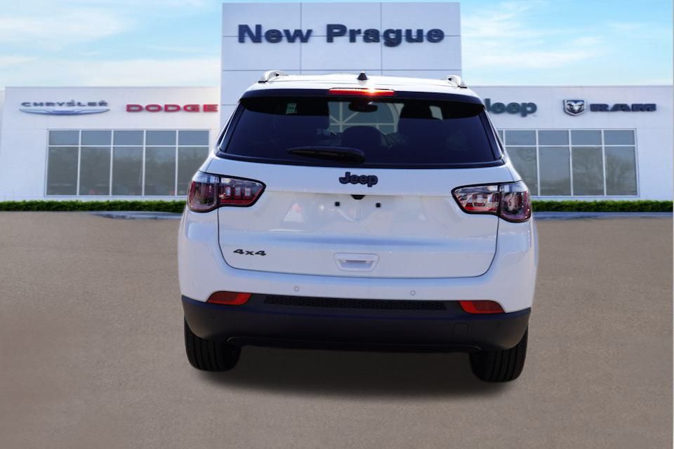 2025 Jeep Compass Limited photo 4