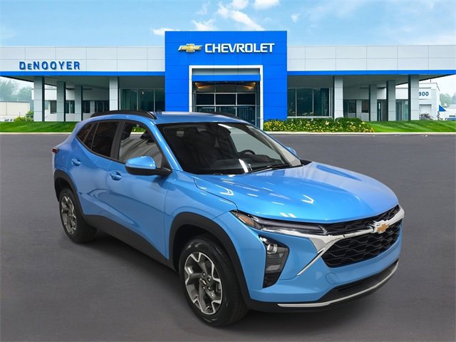 2025 Chevrolet Trax photo 3