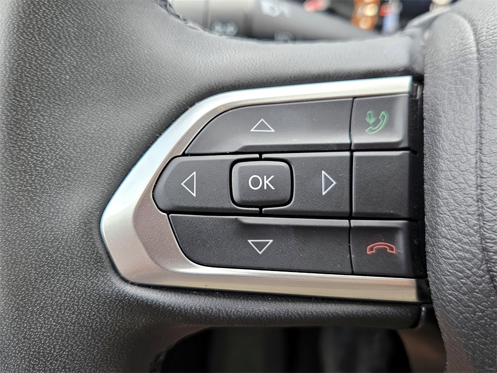 2024 Jeep Compass Latitude photo 21