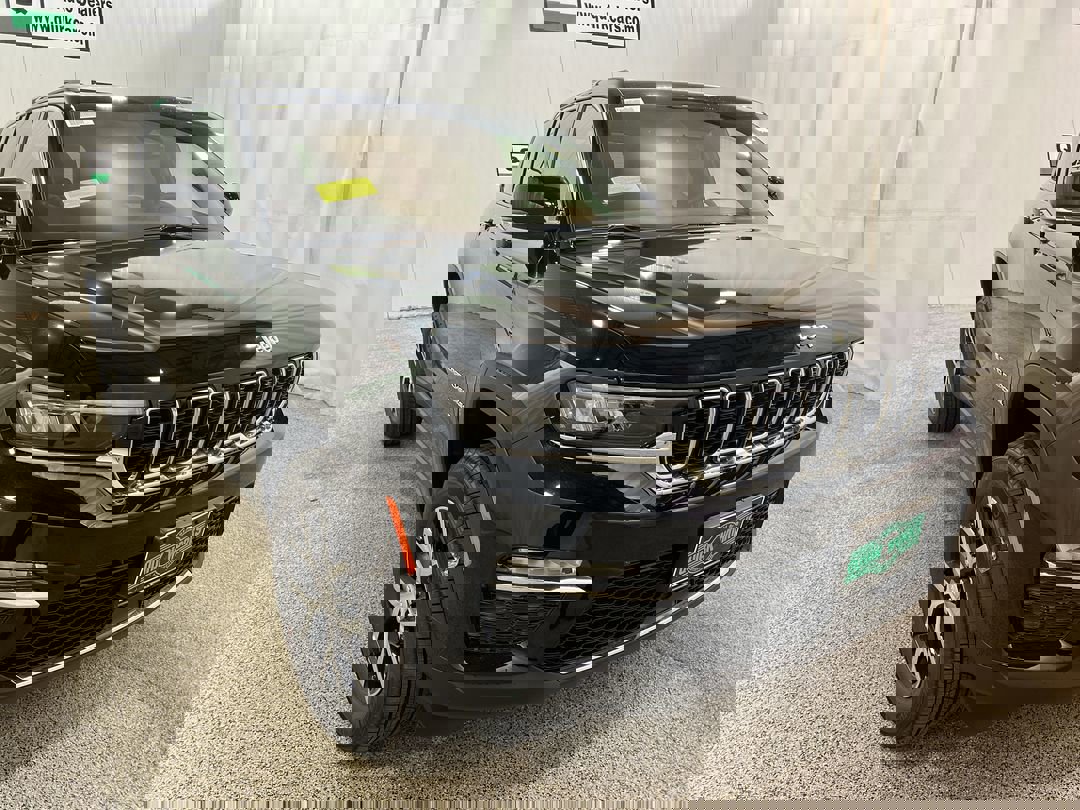 2025 Jeep Grand Cherokee Limited's photo