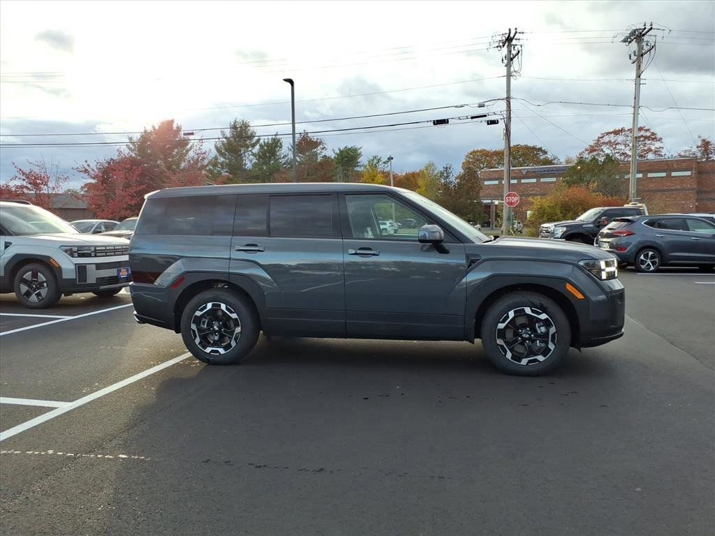 2026 Hyundai Santa Fe SE photo 4