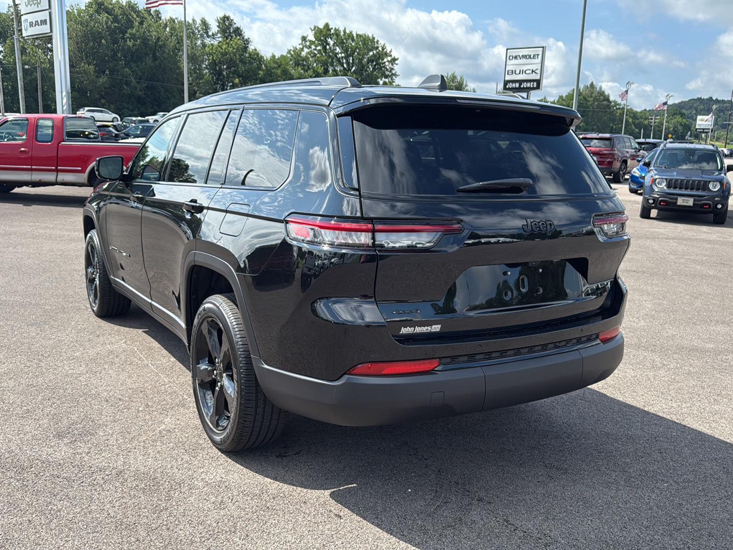 2025 Jeep Grand Cherokee Altitude X photo 17