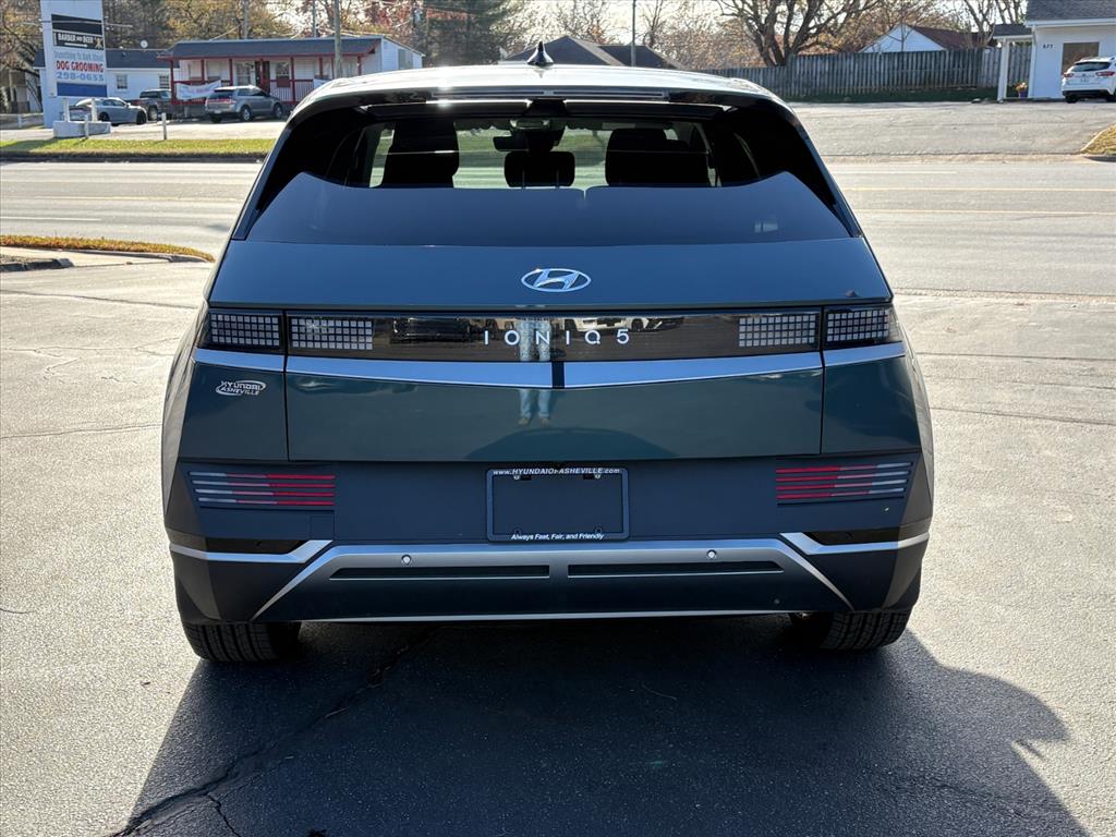 2023 Hyundai Ioniq 5 SE photo 2