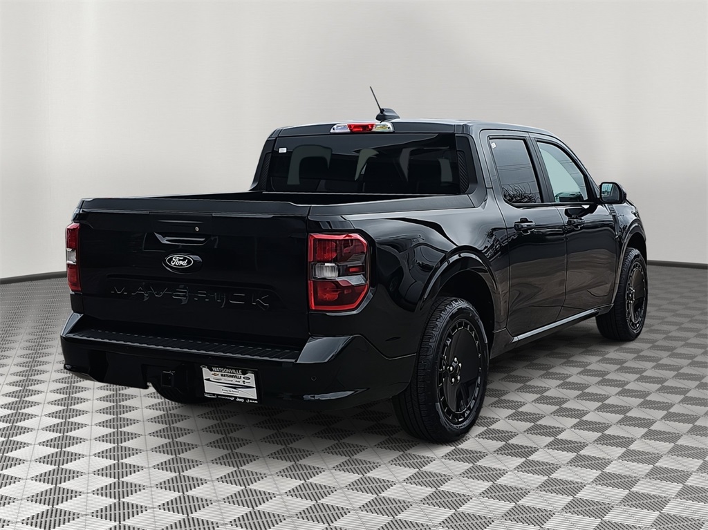 2025 Ford Maverick photo 3