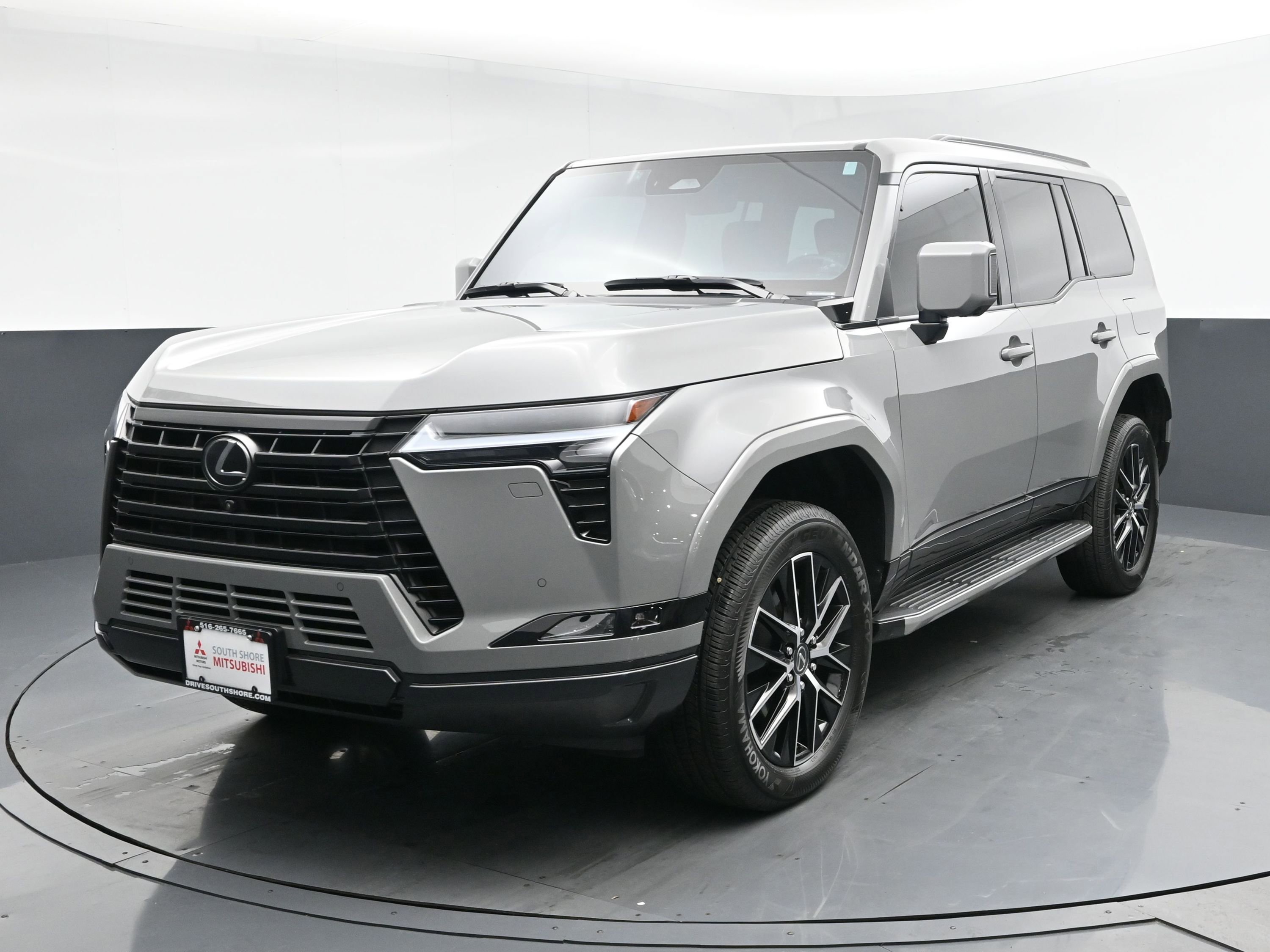 2024 Lexus GX Premium's photo