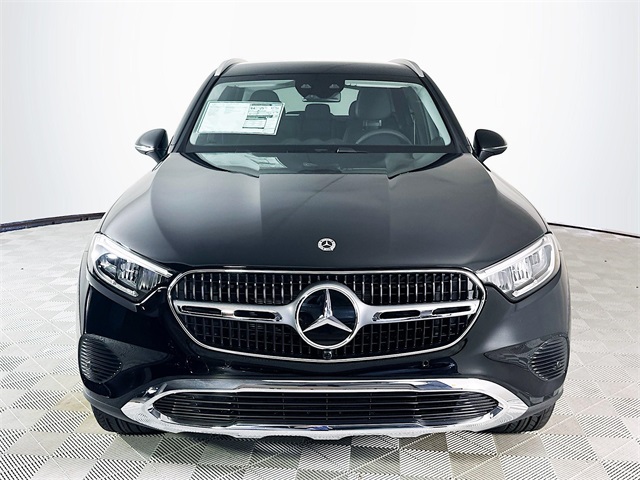 2025 Mercedes Benz GLC 350e 4MATIC photo 2