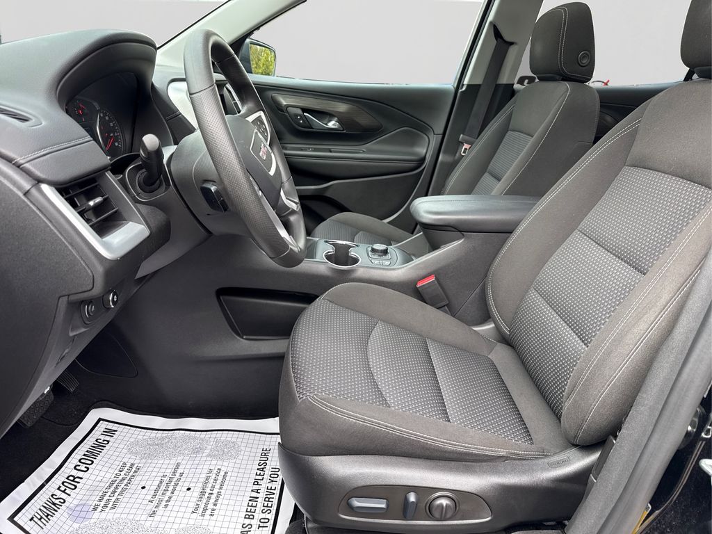 2023 Gmc Terrain SLE photo 9