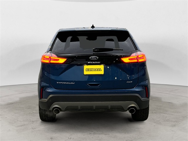 2024 Ford Edge Titanium photo 4