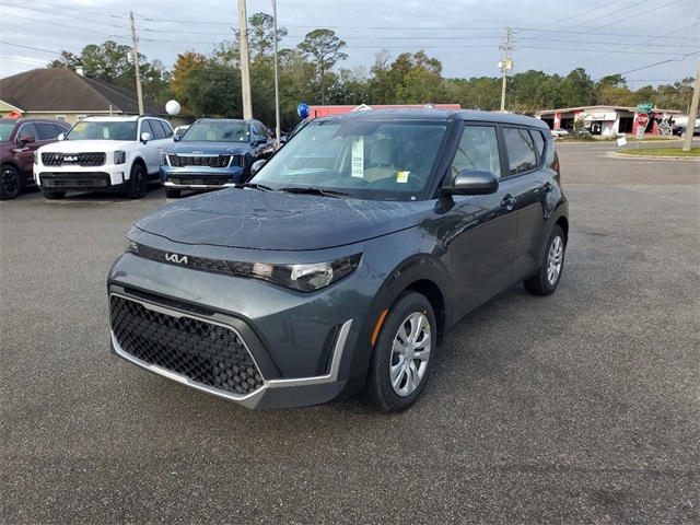 2025 Kia Soul LX photo 5
