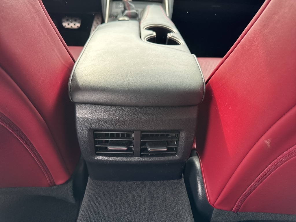 2018 Lexus IS 300 photo 23