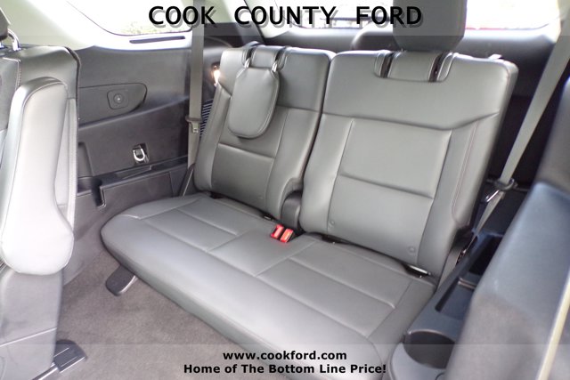 2025 Ford Explorer photo 15