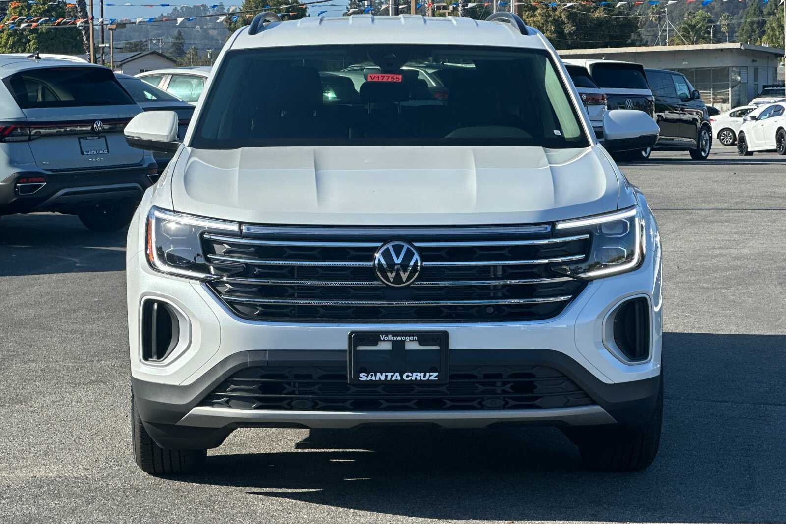 2026 Volkswagen Atlas SE photo 9